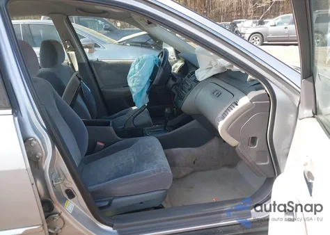 2002 Honda Accord 3.0 Lx из США, поврежденный, VIN 1HGCG16482A010041